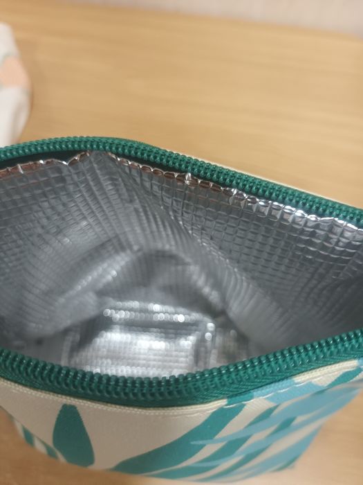 Bolsa térmica pequena estampada yves rocher