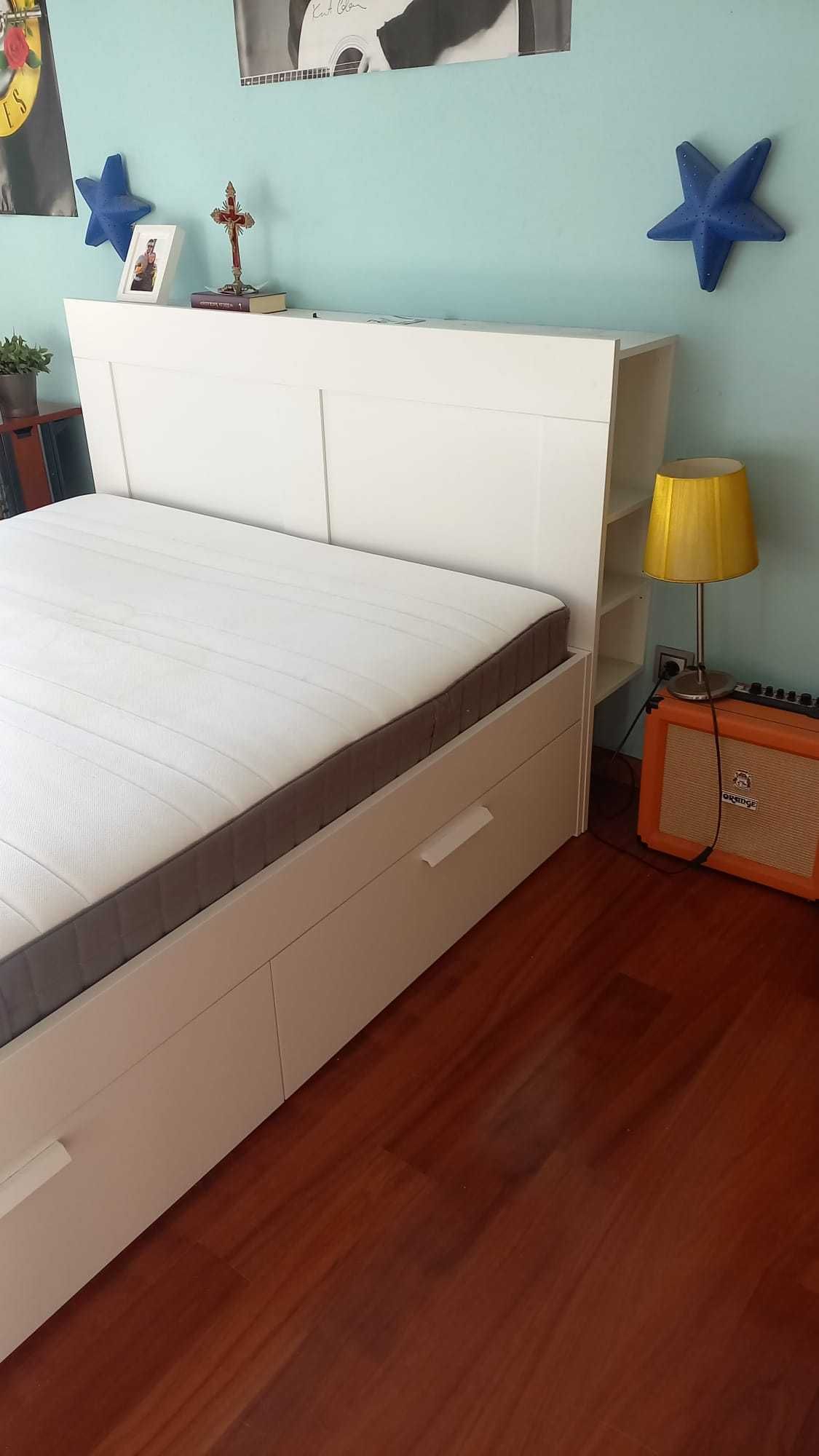 Mobiliário Ikea diversos