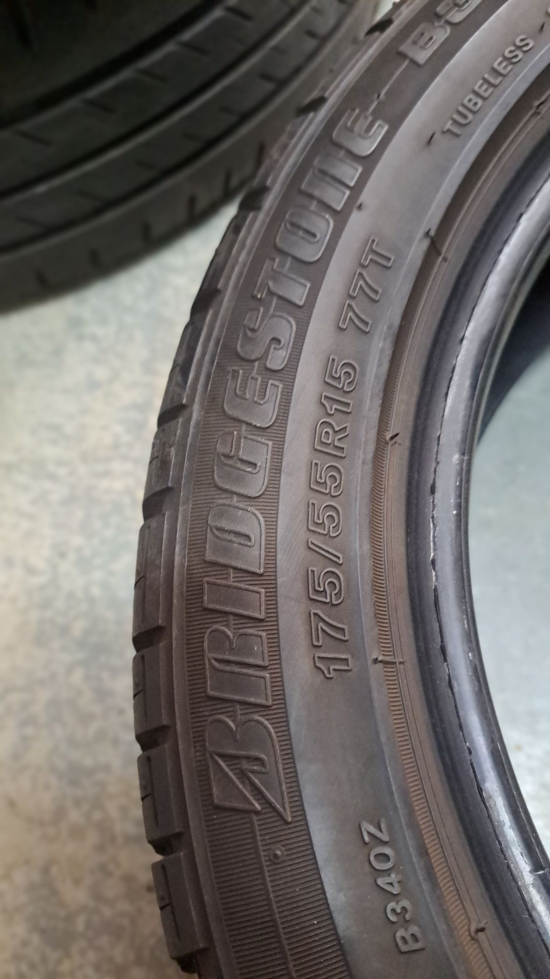 Pneus 175/55/15 Bridgestone p Smarth c montagem e calibragem incluídas