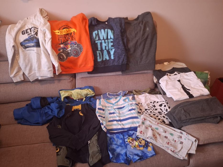 Paka dla chłopaka 128 bluzy bluzki