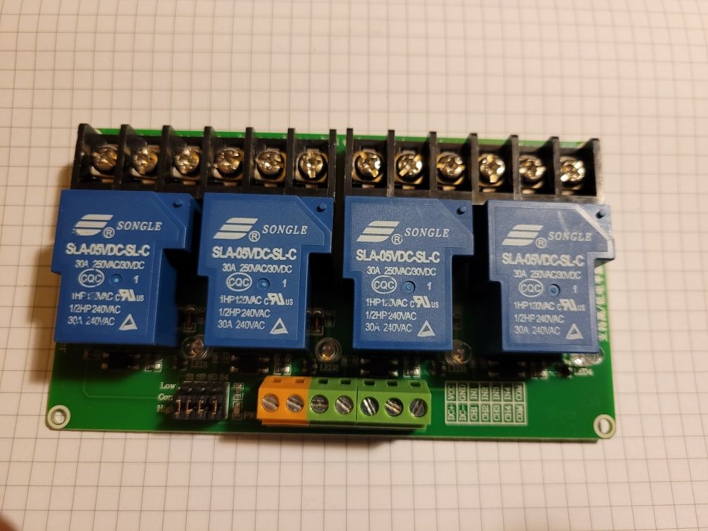 4-kanałowy moduł przekaźnika 5V 30A AVR 4CH Arduino Optoizolacja