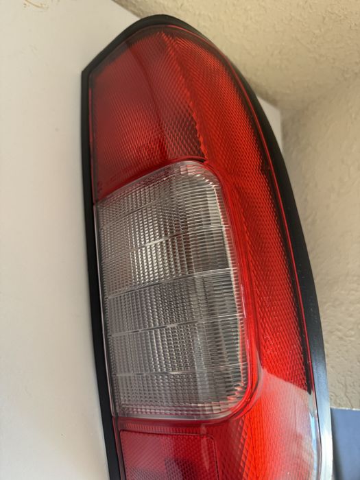 Стопи на авто Isuz D max nisan Navara D40 D22 нісанн навар ісузу д мак