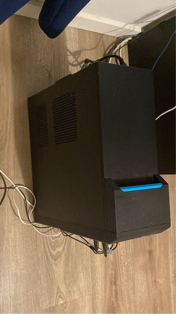 Computador ASUS AMD Ryzen 5 3600G - 500GB SSD - 8GB RAM