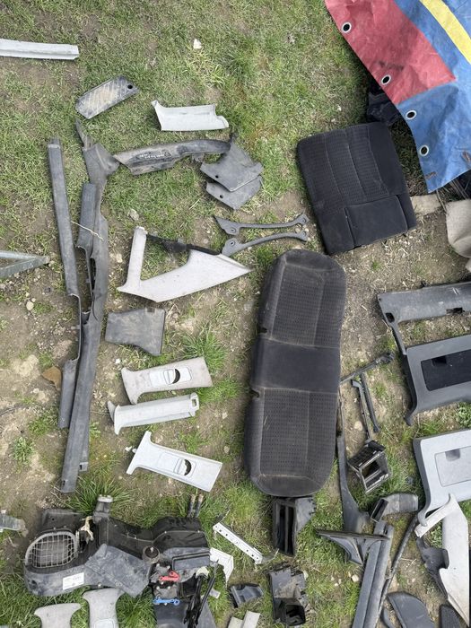 Пассат б5~б5+ Салон Елементи салону Авторозборка-автодеталі