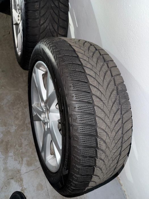 Зимові Шини 225/ 50 R 17 разом з дисками Audi