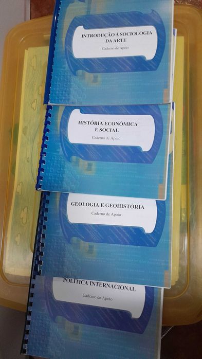 Livros história Universidade aberta