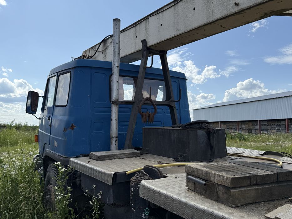 Продається кран LIAZ  (2001р.)