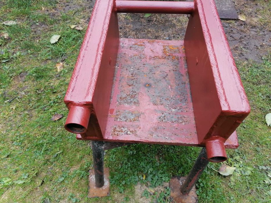 Wężownica  (podkowa) - prawa z mufkami 40 x 40 x 16