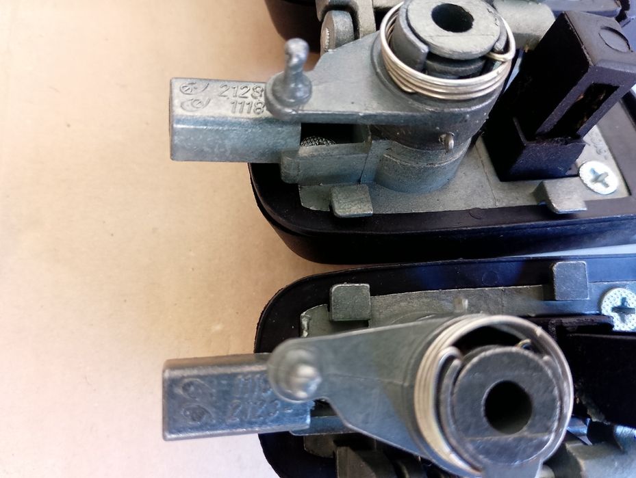 Продам комплект наружных ручек Нива Шевроле