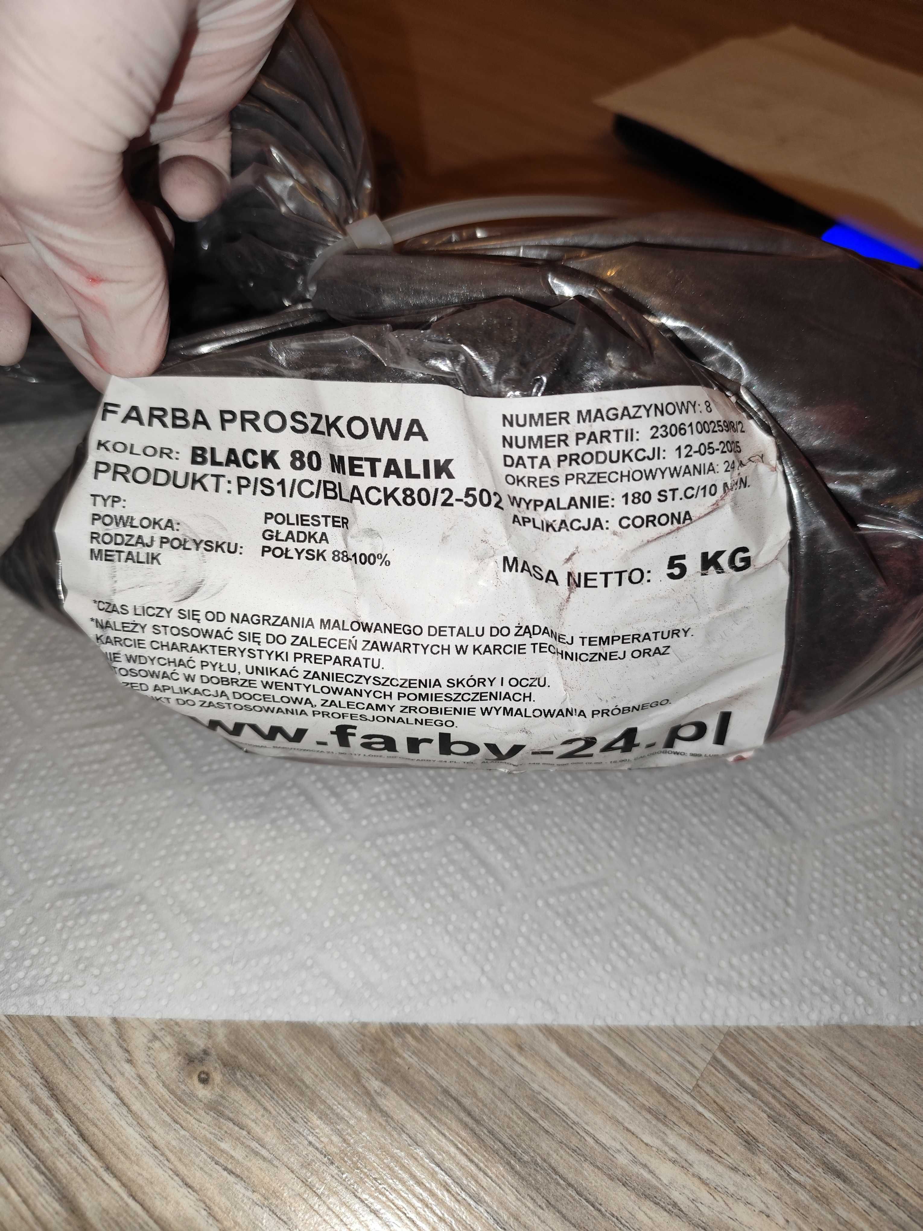 BLACK 80 Farba Proszkowa Poliestrowa Czarny Metalik Gładki Połysk