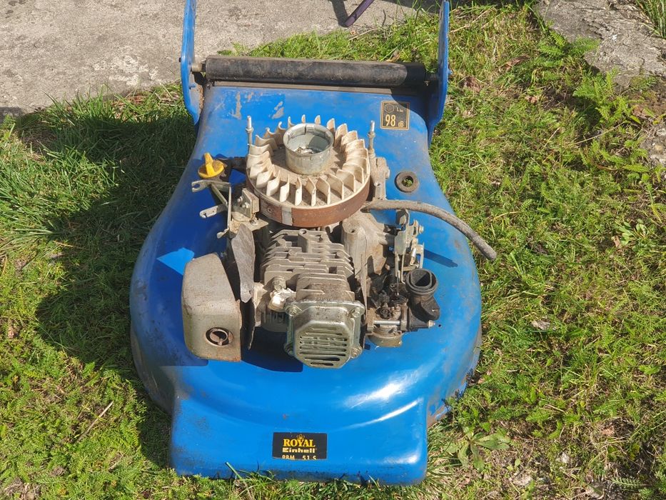 Kosiarka spalinowa z napędem Einhell 2szt uszkodzone