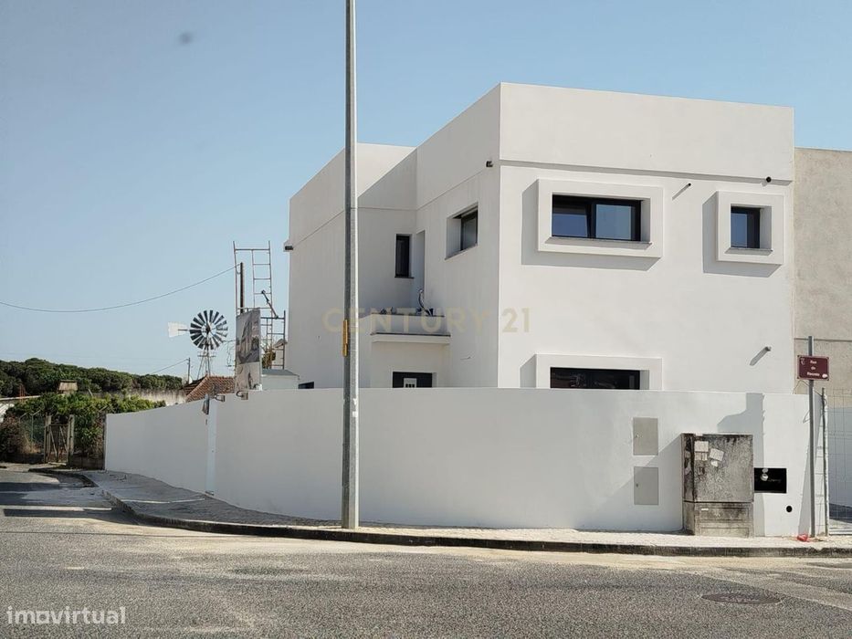 Moradia Geminada Nova Casais da Lagoa - Azambuja