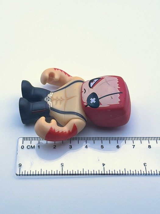 Brutux Mutant Busters Series 2 Famosa (2016)64284848182785123