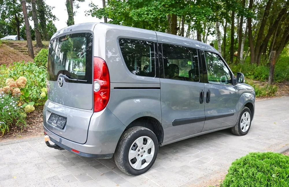 Opel Combo 1.6Jtd Bardzo ładny zadbany kilma elektryka