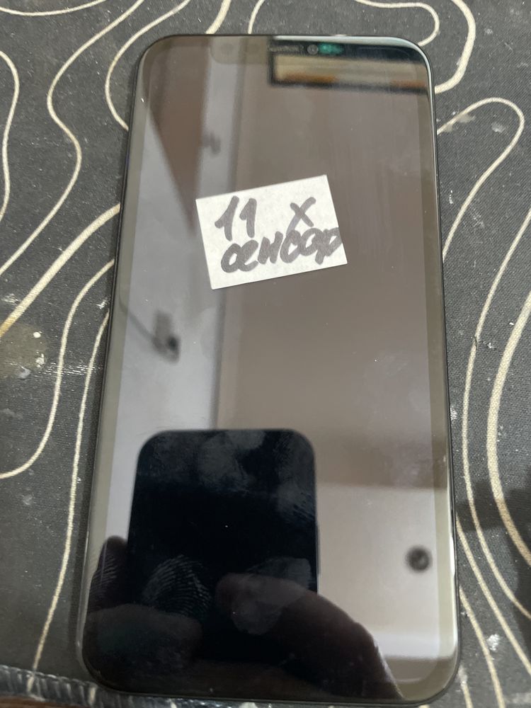Дисплей iphone УЦІНКА 11 7 plus 8 plus  XR битий сенсор працює