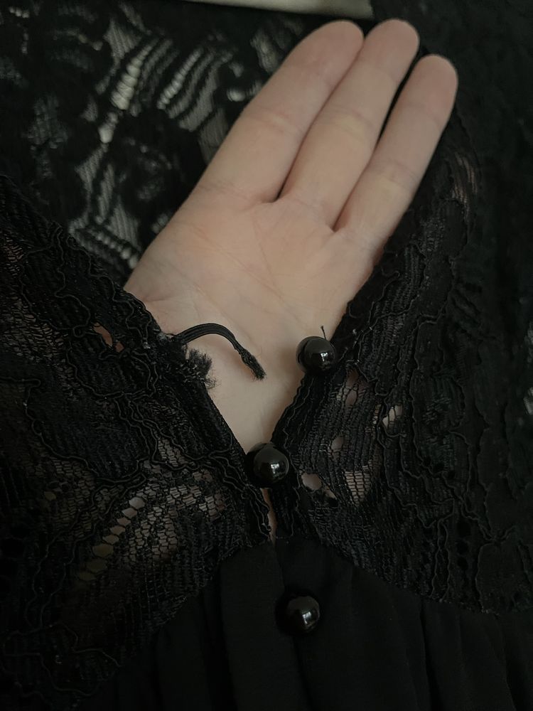 Sukienka z koronką w stylu boho czarna rozmiar S