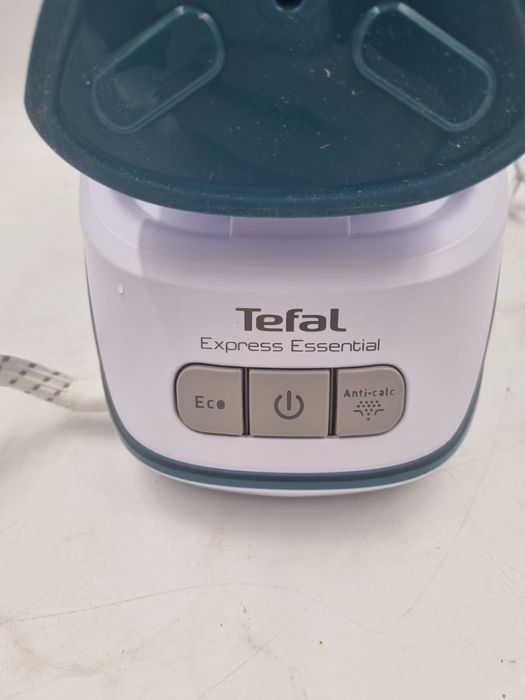 Tefal żelazko z generatorem pary SV6115