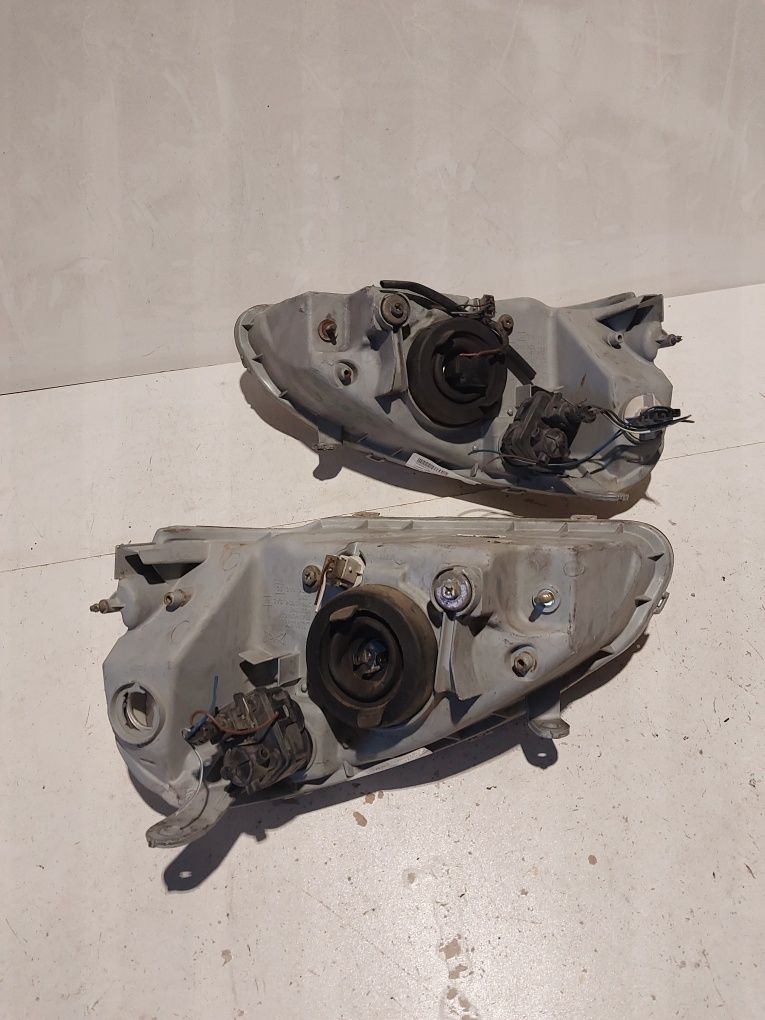 Tata Indica lampa przednia prawa lewa reflektor prawy lewy