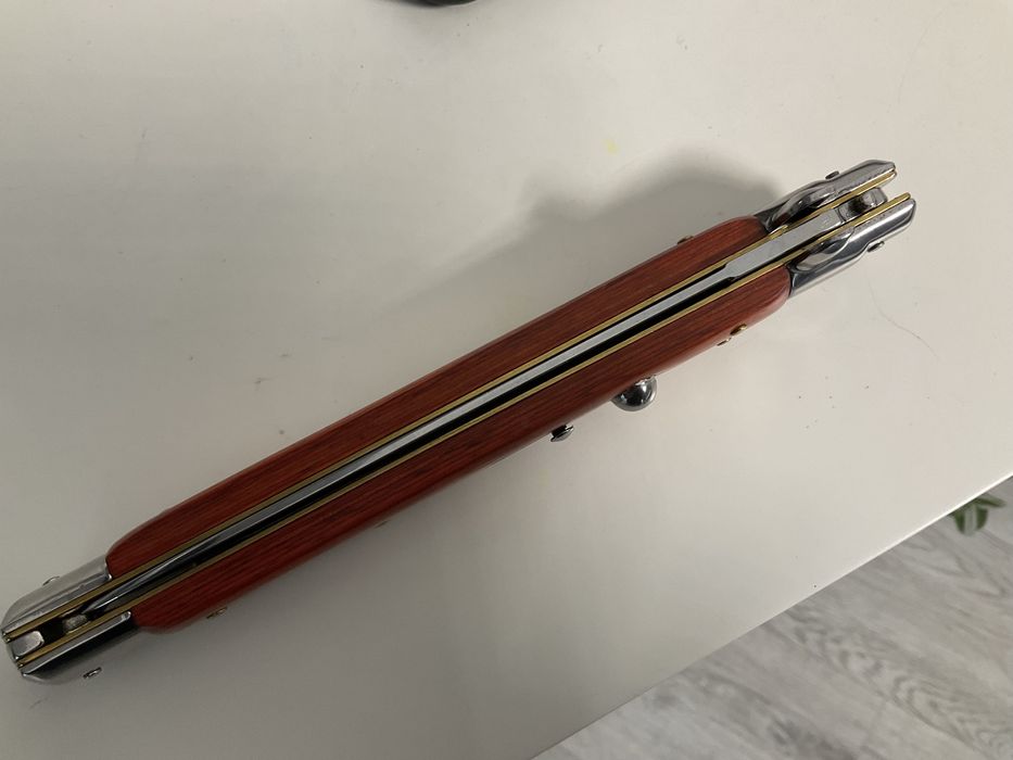 нож стилет итальянский  боевой  режет как скальпель