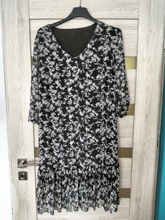 Sprzedam sukienkę 46