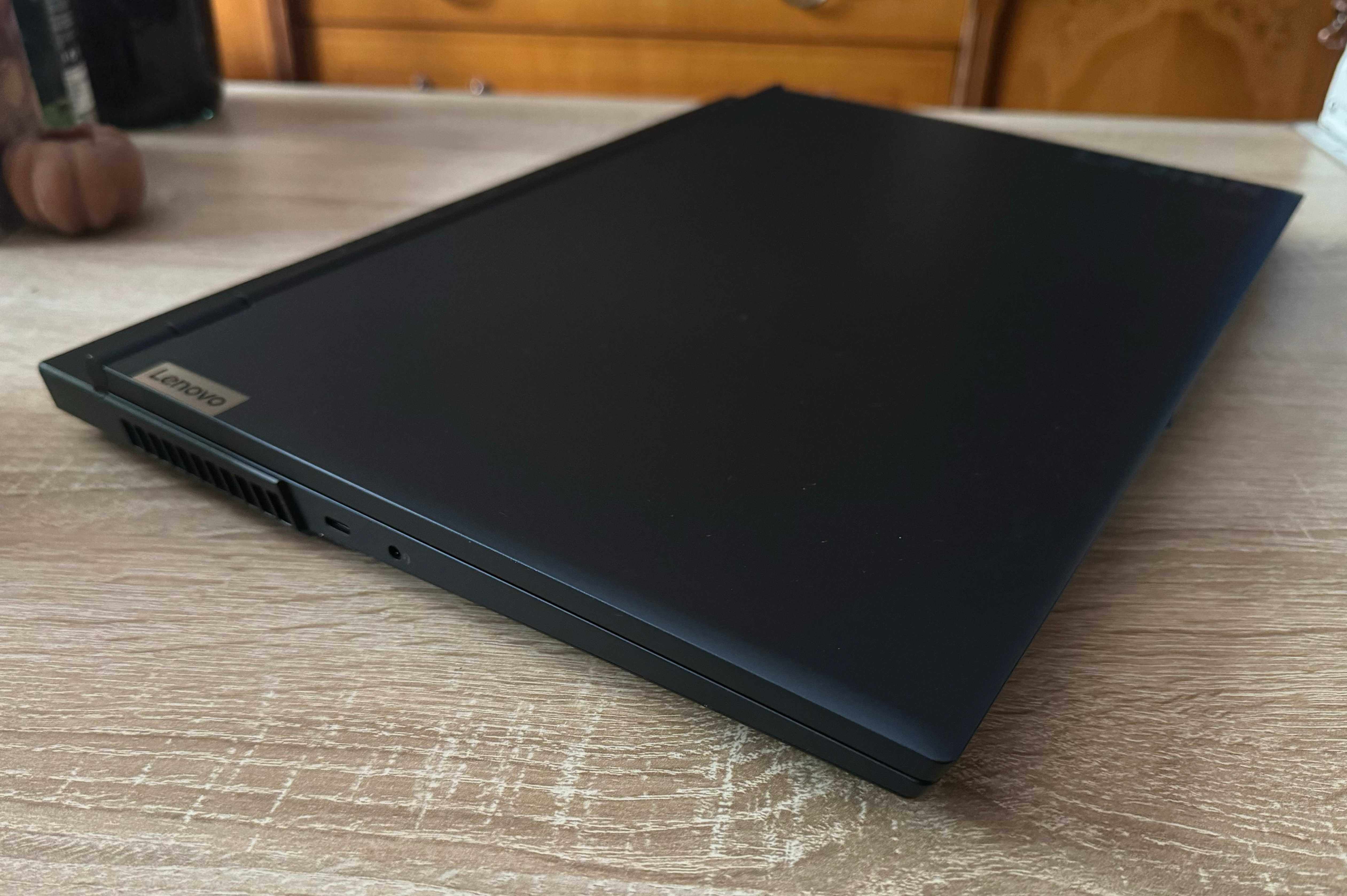 17.3" Lenovo Legion 5 17ACH6H AMD Ryzen 7 5800H/RTX3070/16GB/1TB 144Гц