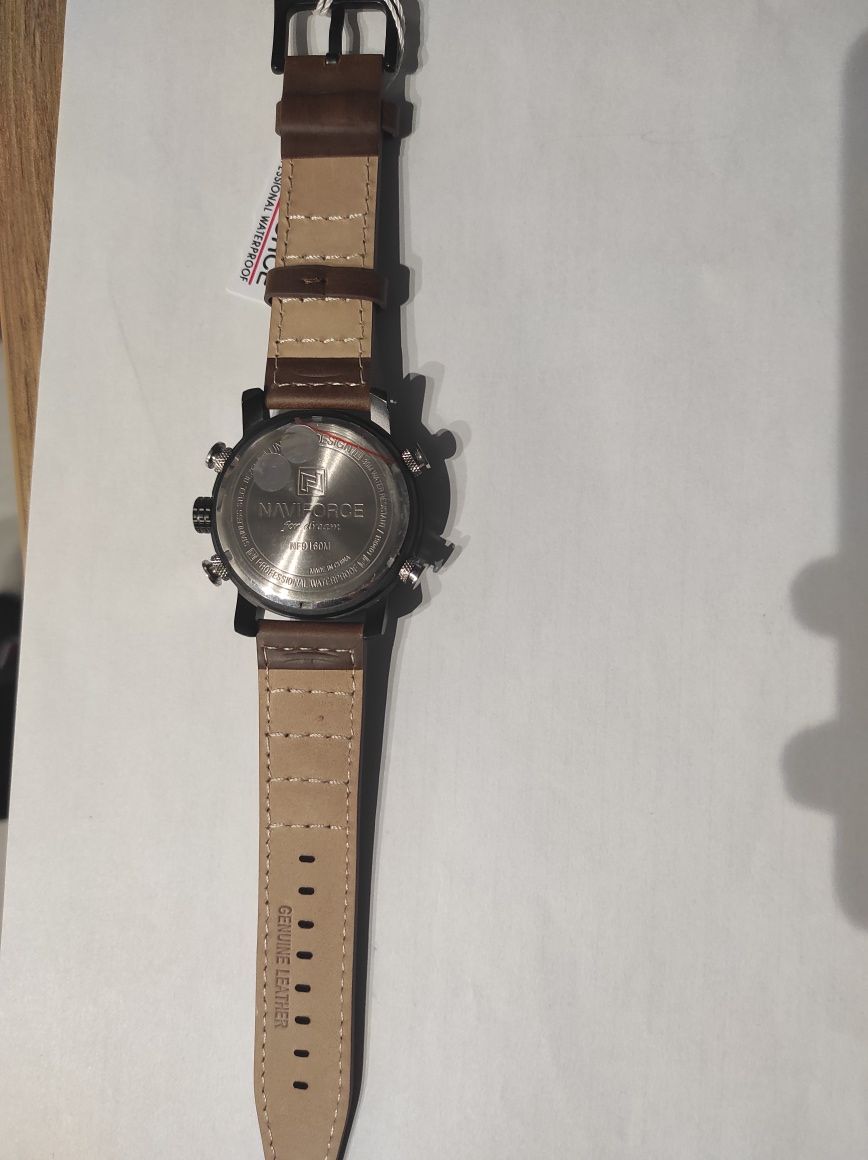 Naviforce NF9160 klasyczny brązowy zegarek wodoszczelny 30m skórzany