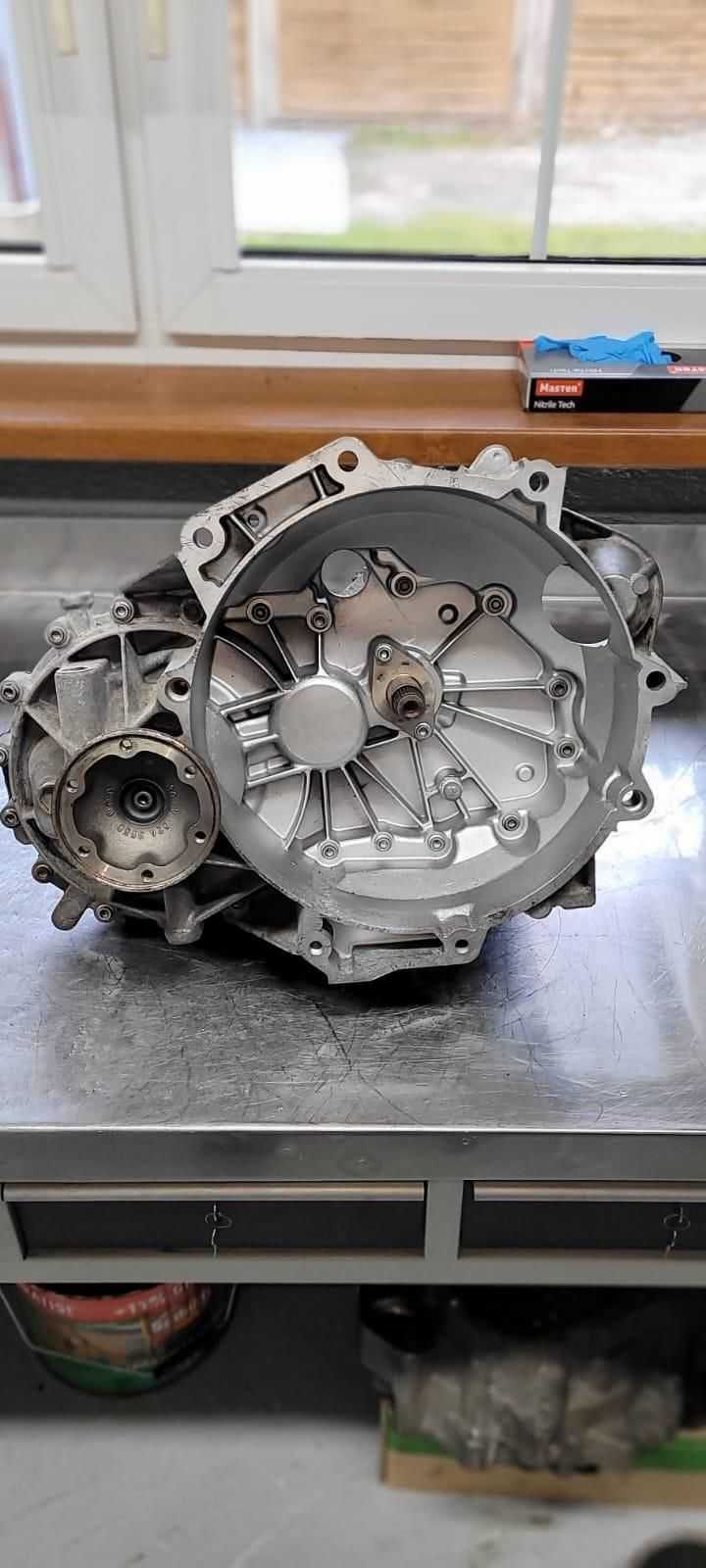 Skrzynia biegów HXL 5-biegowa manualna VW Polo 1.6 16V