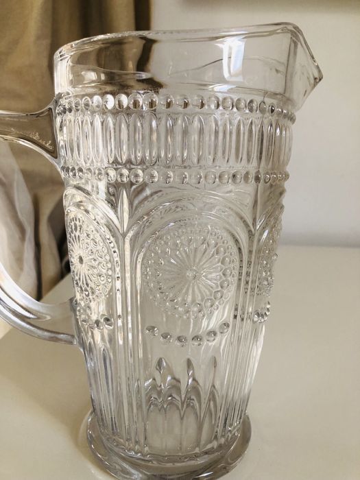 Dzbanek na wode sok piękny stary styl