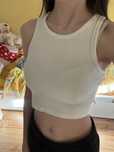 Top bialy na lato