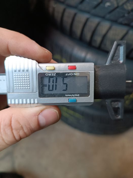 Opony Zimowe 275 40 R18 Pirelli.      w78