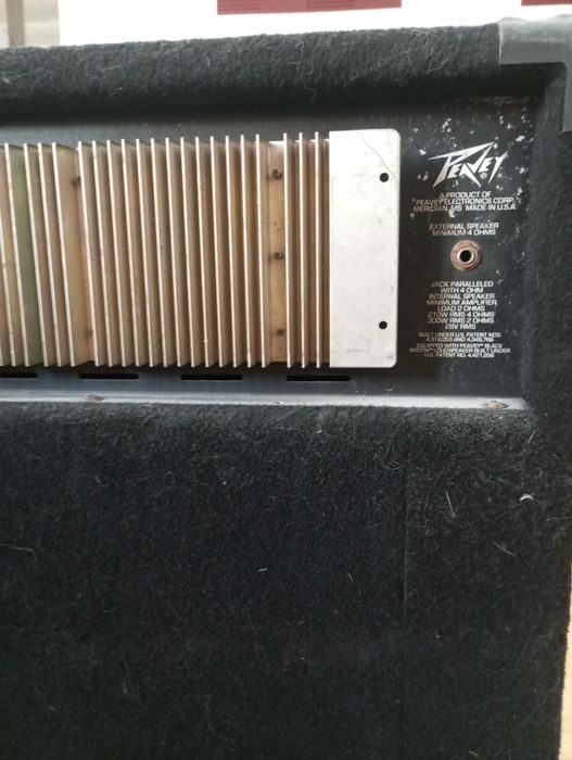 Amplificador / Coluna guitarra ou baixo peavey