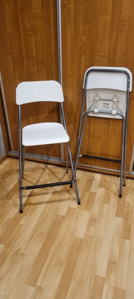 Krzesła Hokery Ikea białe