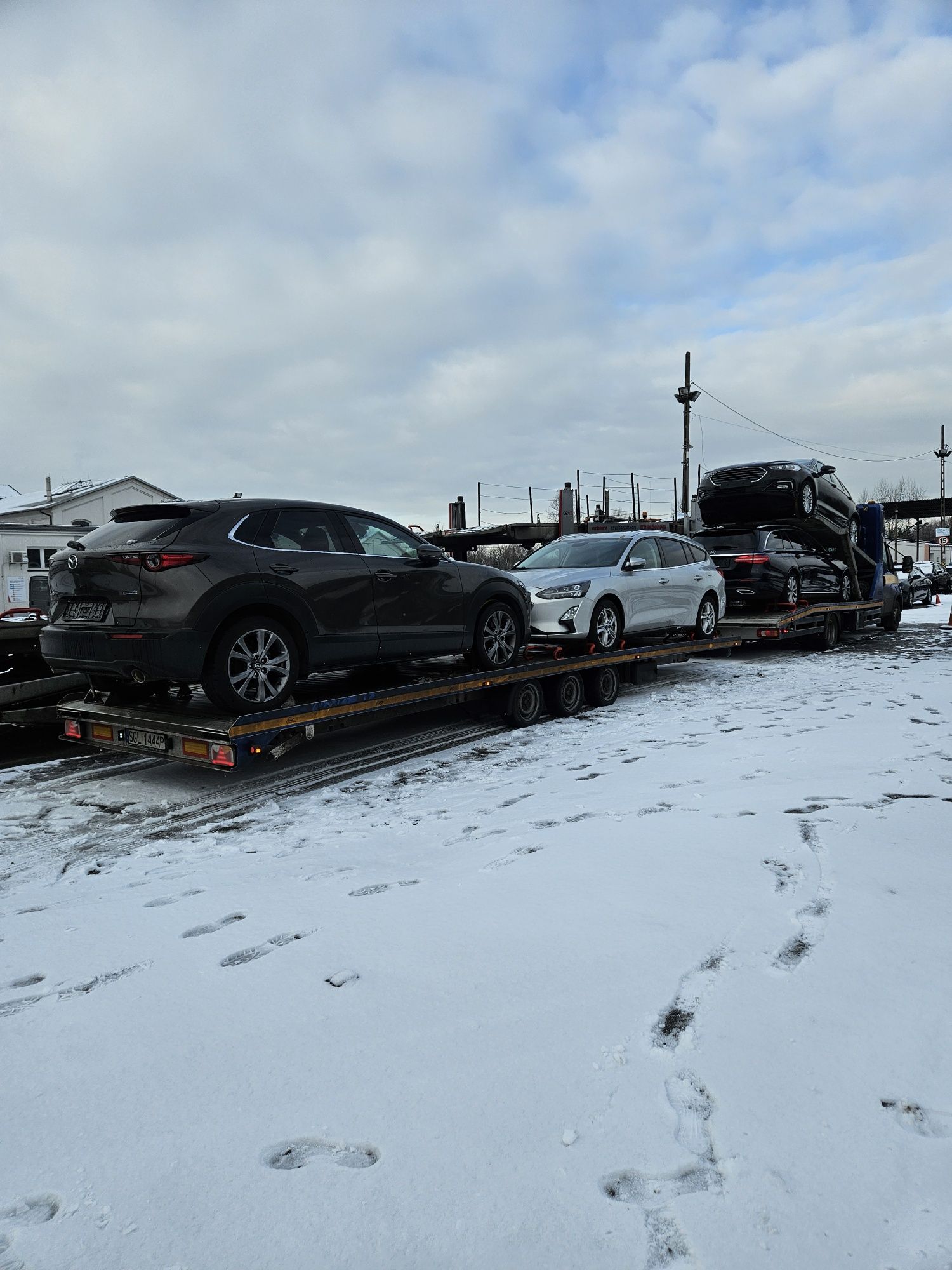 Transport pojazdów i maszyn