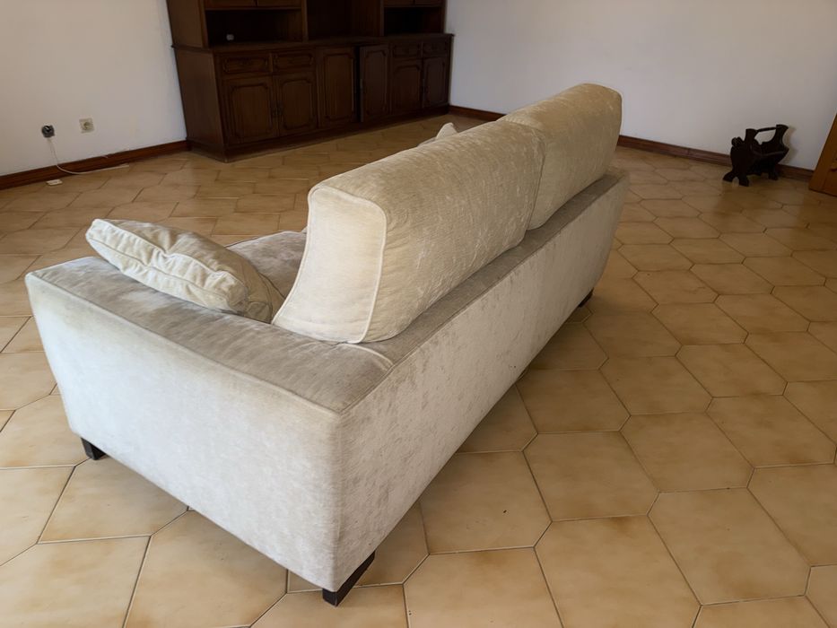 Sofa Bege com almofadas 195cm