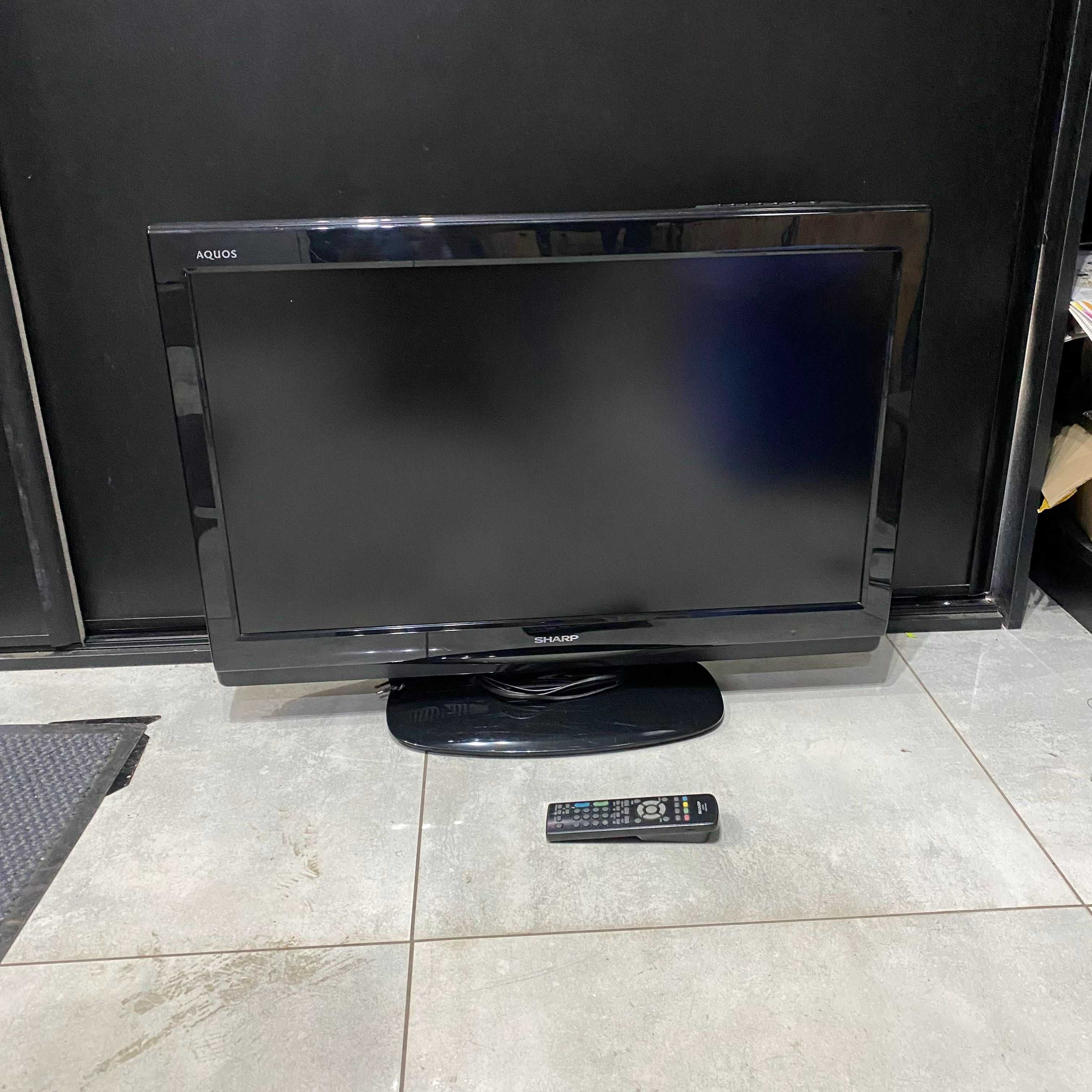 Telewizor Sharp Aquos 32D44E 32" + pilot | Używany | Sprawny