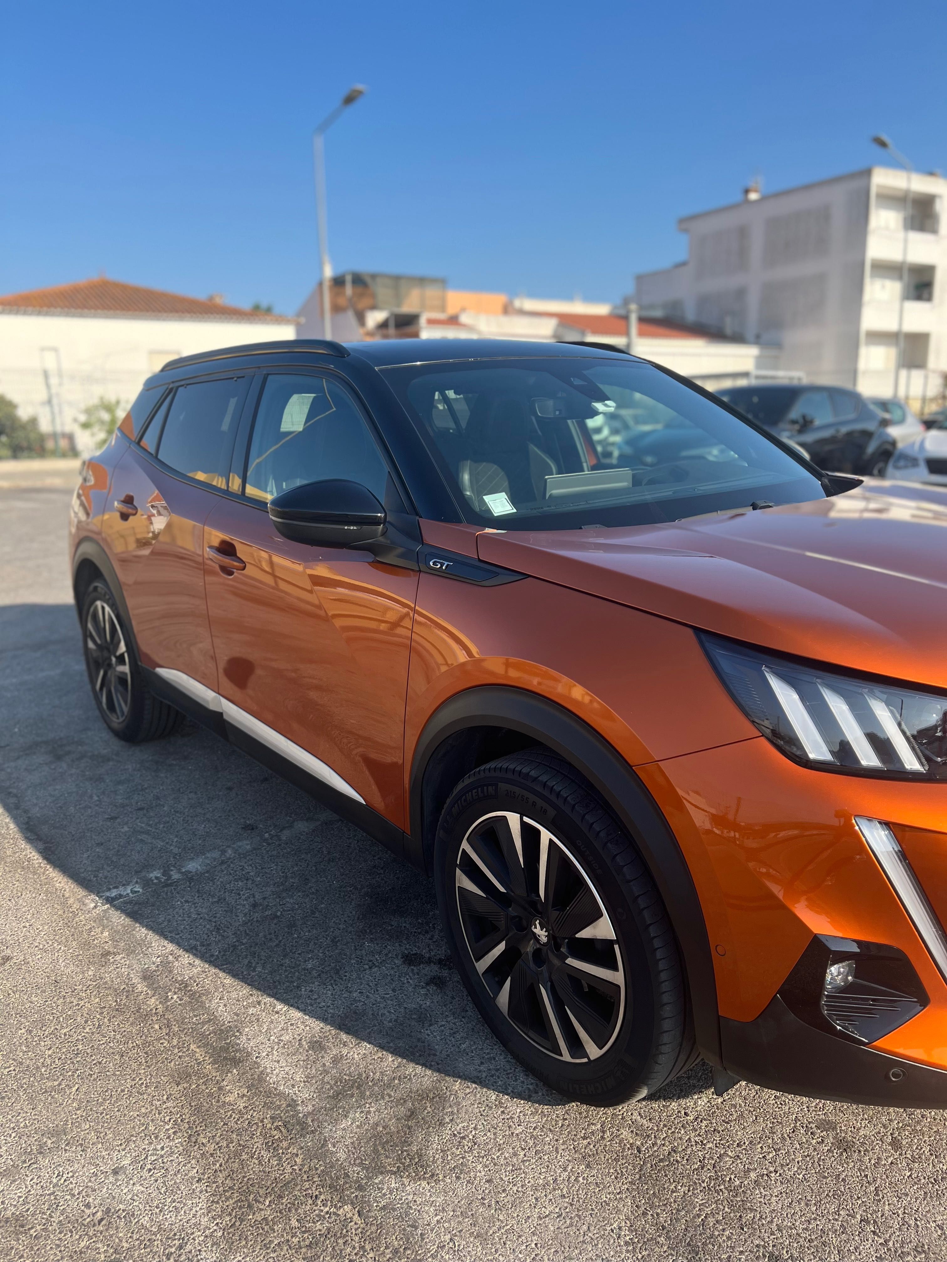 Peugeot 2008 GT 1.2 PureTech EAT8 Gasolina 130cv ———- Excelente estado