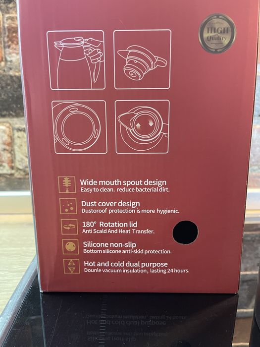 Чайник термос новий на 2 л.