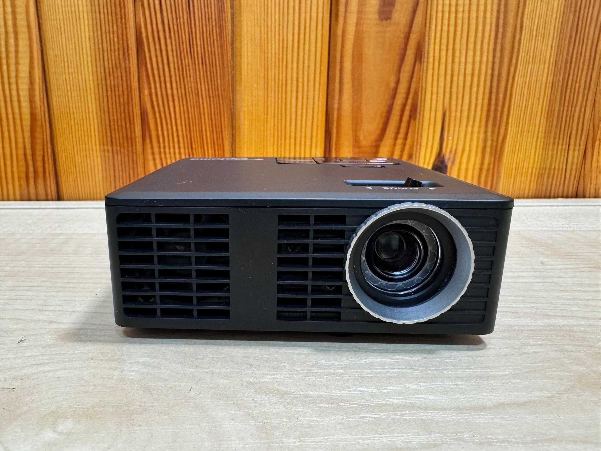 Projektor OPTOMA ML-750E