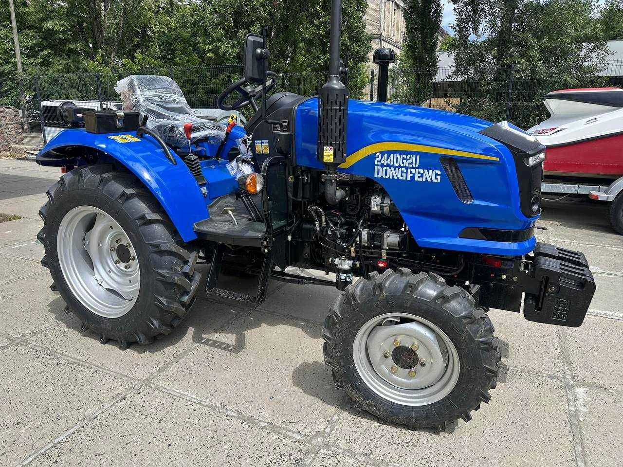 Трактор Мінітрактор DongFeng 244DG2U