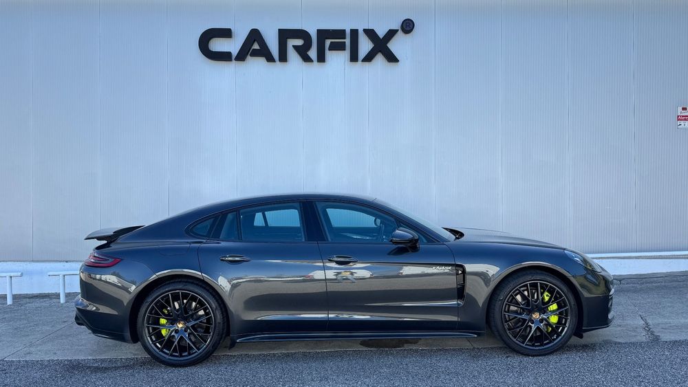 Porsche Panamera 4 E-Hybrid