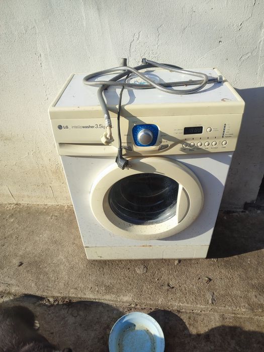 Стиральная машина LG включается требует замену щёток