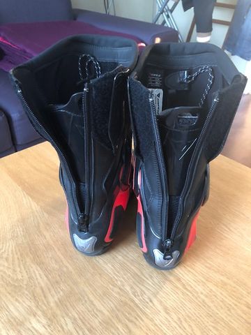 DAINESE Wysokie sportowe buty motocyklowe 39 wkł. 255mm Torque 3