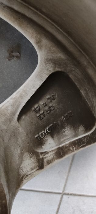 Koła, felgi oryginał Toyota 17, 5x114.3, opony letnie Michelin 225/45