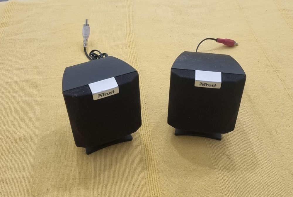 Colunas Trust para Subwoofer ou Aparelhagem