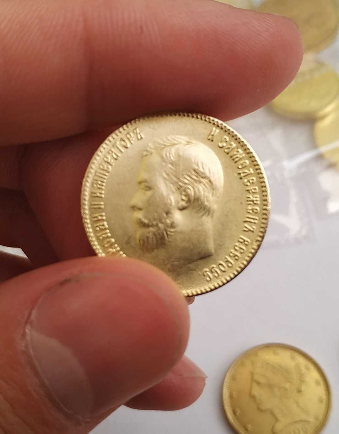 Золотые монеты царей