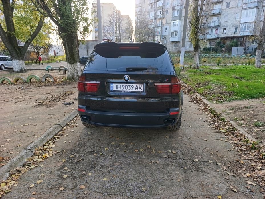 Продам БМВ х5 е70
