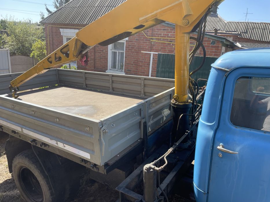 Газ 53 бортовой с гидрокраном