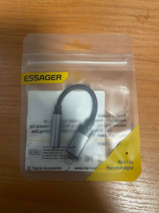 Перехідник для навушників айфон