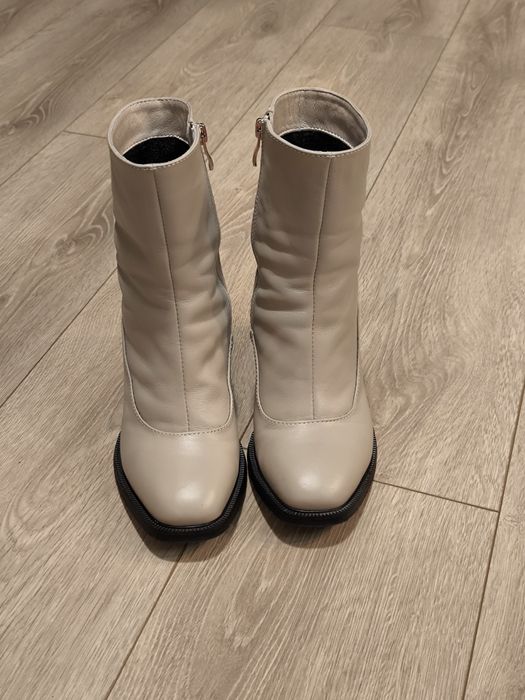 Ботильйони шкіряні бежеві