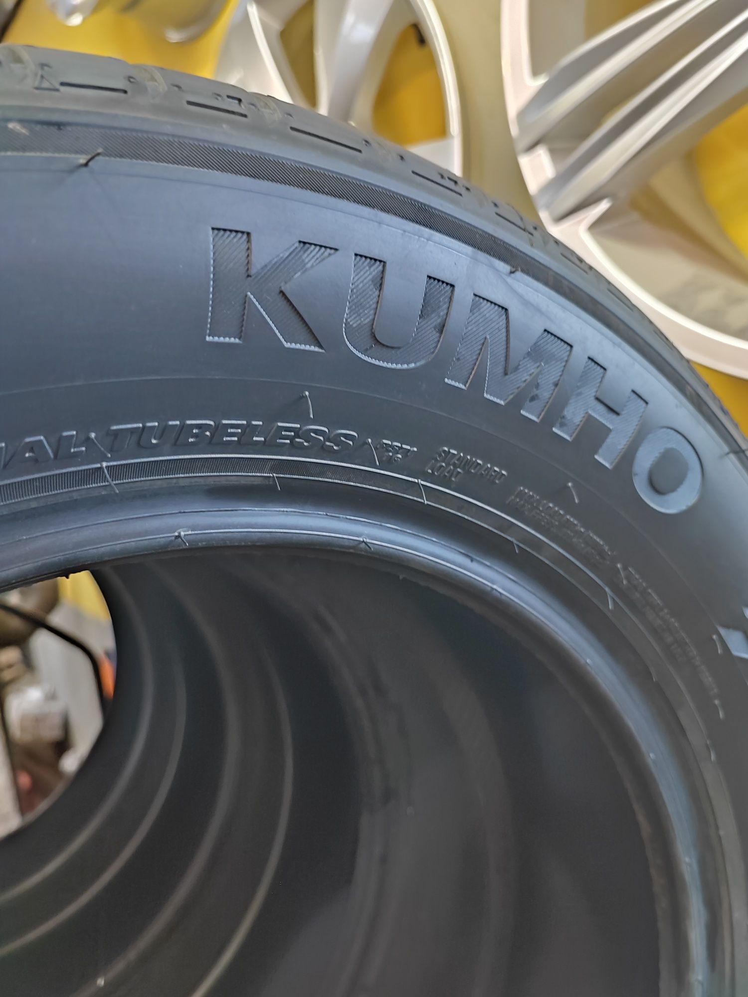 Opony letnie 205/60R16 92V Kumho ECSTA PS71 | 2022